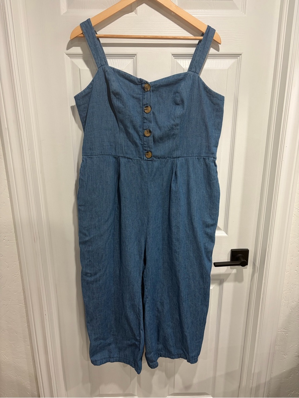 Old Navy Lightweight Denim Button-Front Sleeveless Jumpsuit Shirred Back Panel